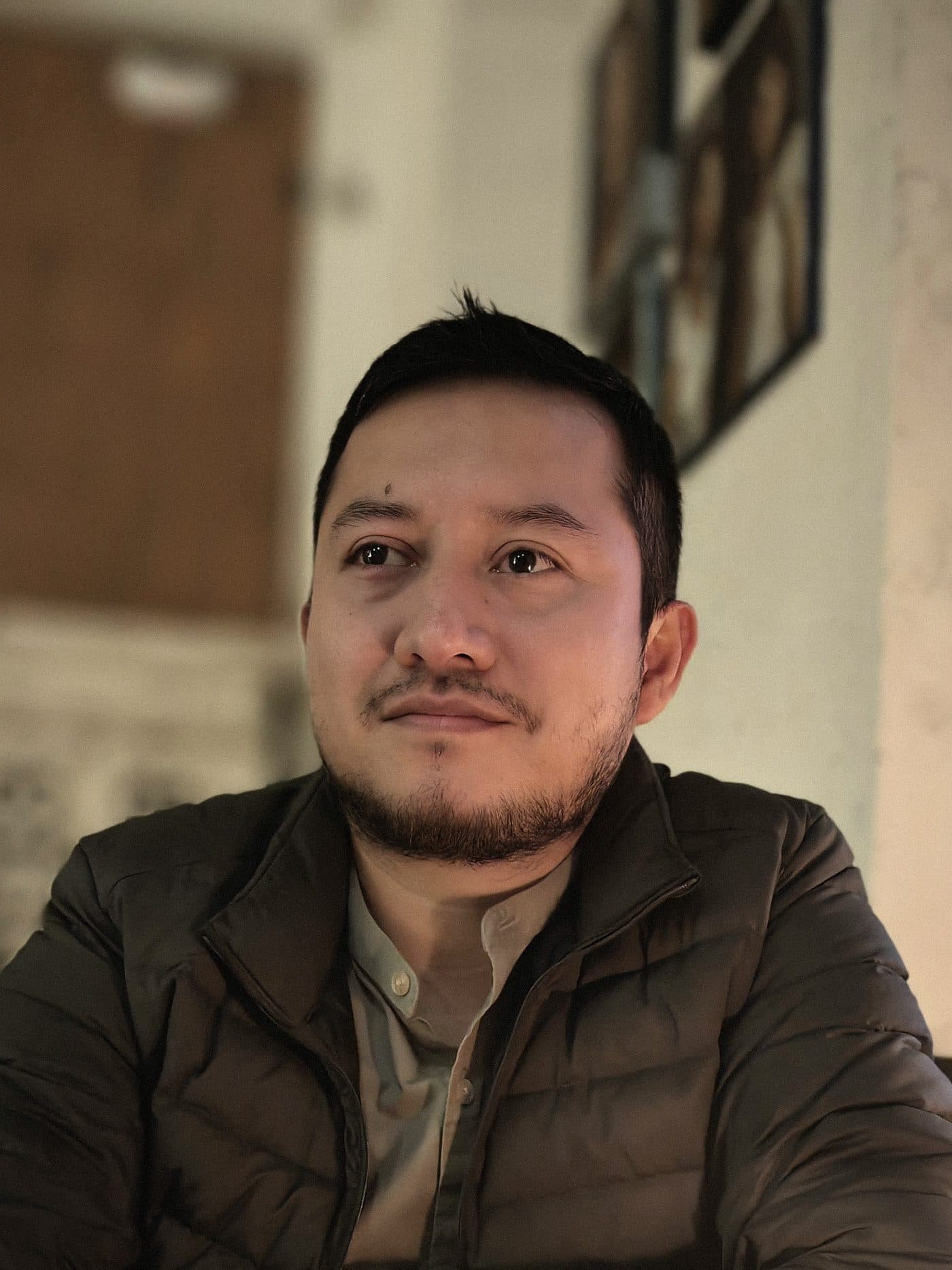 Eddie Ajalcriña. Retrato